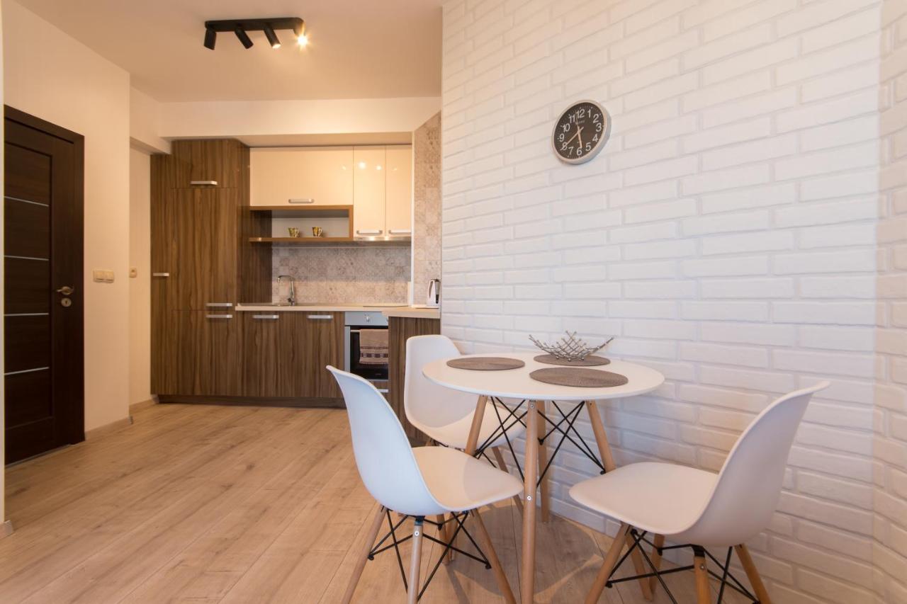 City Apartments Triumph فارنا المظهر الخارجي الصورة