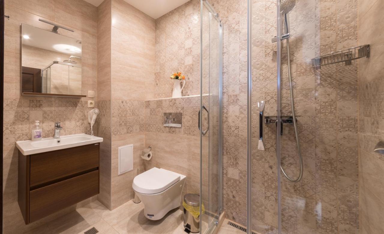 City Apartments Triumph فارنا المظهر الخارجي الصورة