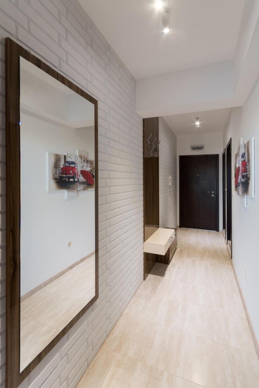 City Apartments Triumph فارنا المظهر الخارجي الصورة